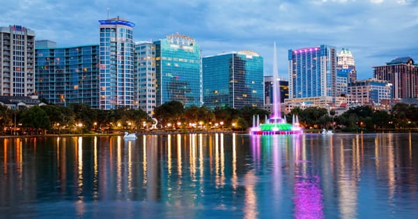 Melhor época para ir a Orlando — guia mês a mês com preços e clima